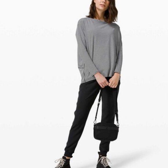 Lululemon Back In Action Long Sleeve - Picture 3 of 7